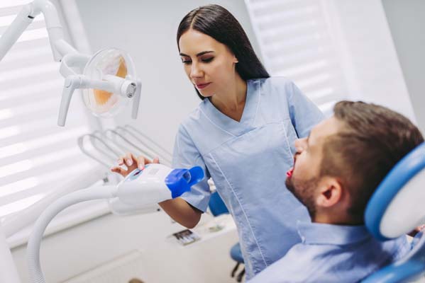 Laser Dentistry Vs  Traditional Drilling For Dental Procedures