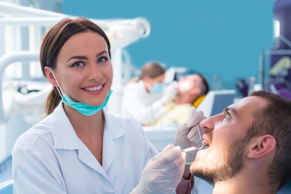 Visiting A Preventive Dentist Can Help Maintain Your Oral Health